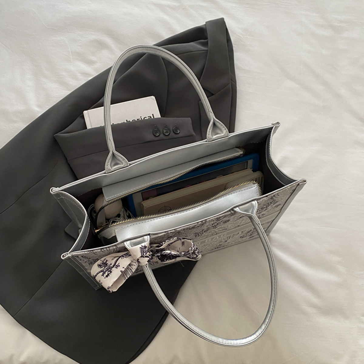 Luxe elegante dames handtas me - Luxury Bags Reseller recensie en prijs