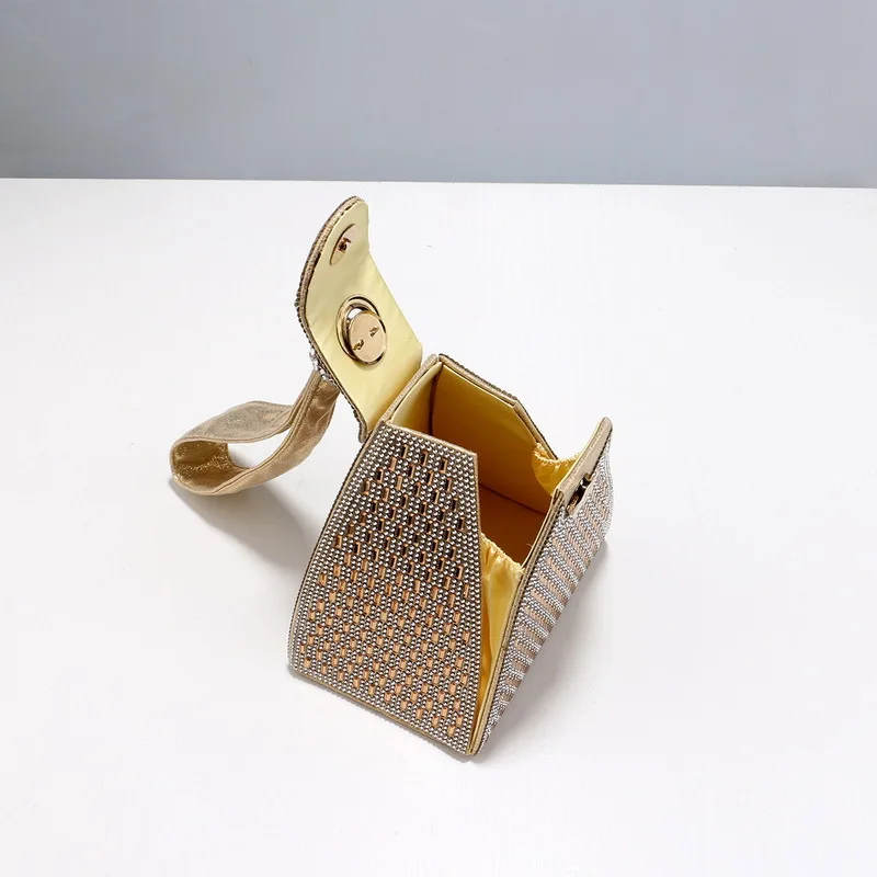Steentjes Luxe Avondtassen Voo - Luxury Bags Pyramid recensie en prijs