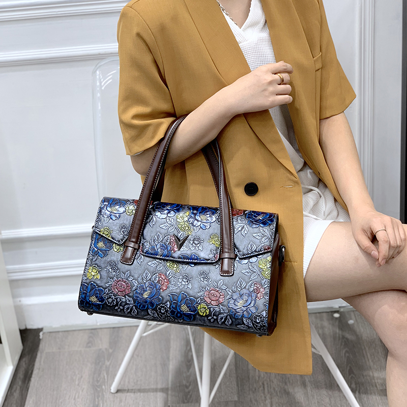 Vintage 3D reliëf bloemenhandt - Luxury Bags Vegan recensie en prijs