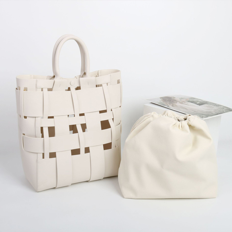 Aangepaste initialen lederen t - Luxury Bags Reseller recensie en prijs